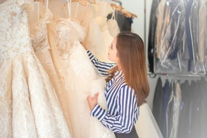 Wedding dress buying guide